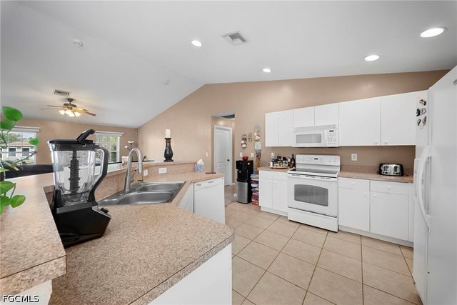 3205 38th ST W, Lehigh Acres, FL 33971