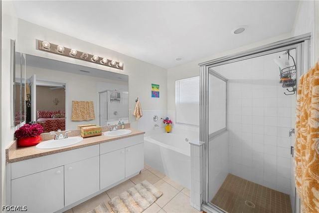 3205 38th ST W, Lehigh Acres, FL 33971