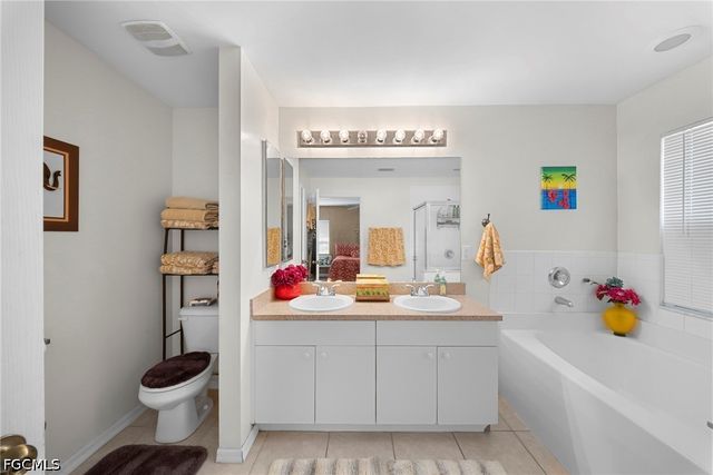 3205 38th ST W, Lehigh Acres, FL 33971