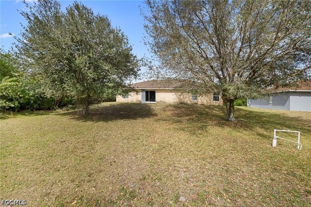 3205 38th ST W, Lehigh Acres, FL 33971