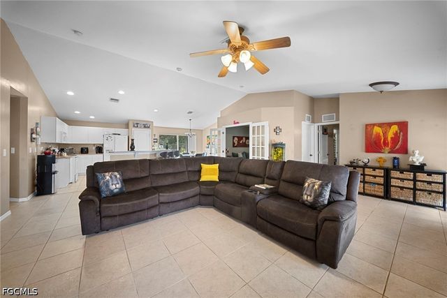 3205 38th ST W, Lehigh Acres, FL 33971