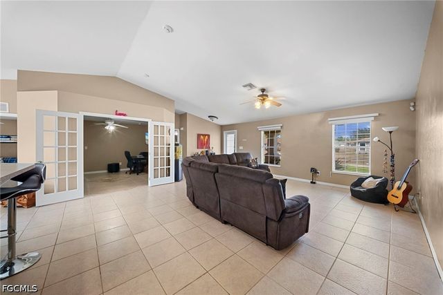 3205 38th ST W, Lehigh Acres, FL 33971