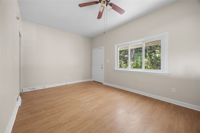 5611 Wickliff St, Lawrenceville, PA 15201