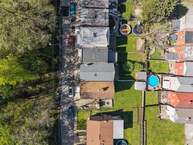 5611 Wickliff St, Lawrenceville, PA 15201