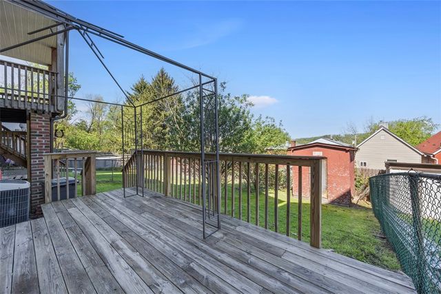 5611 Wickliff St, Lawrenceville, PA 15201