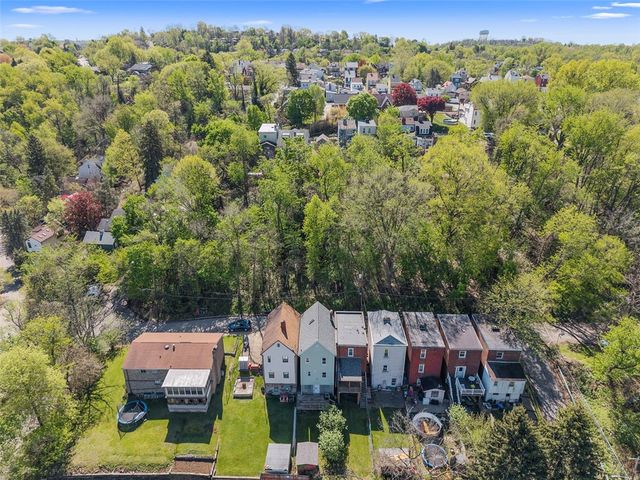 5611 Wickliff St, Lawrenceville, PA 15201