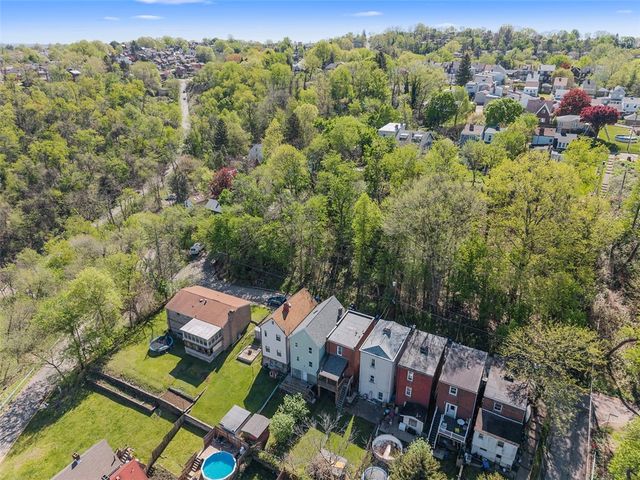 5611 Wickliff St, Lawrenceville, PA 15201