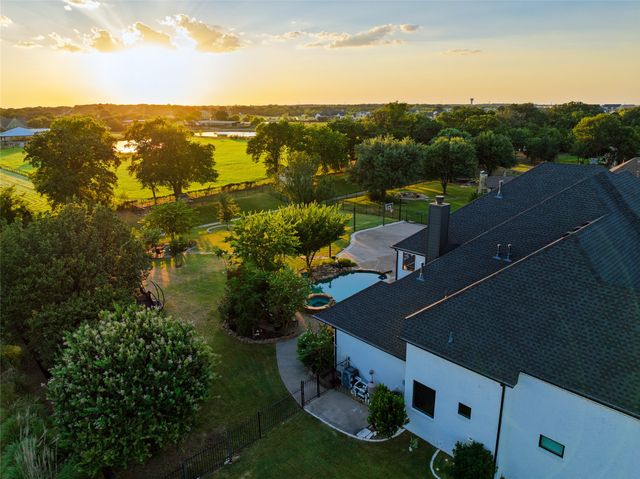 250 Whistling Duck Lane, Double Oak, TX 75077