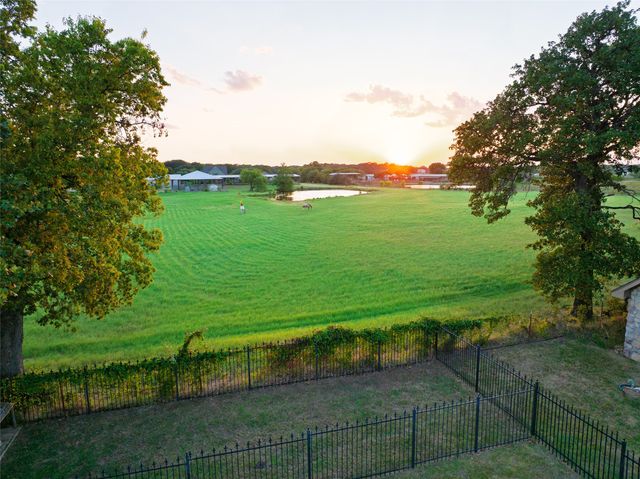 250 Whistling Duck Lane, Double Oak, TX 75077