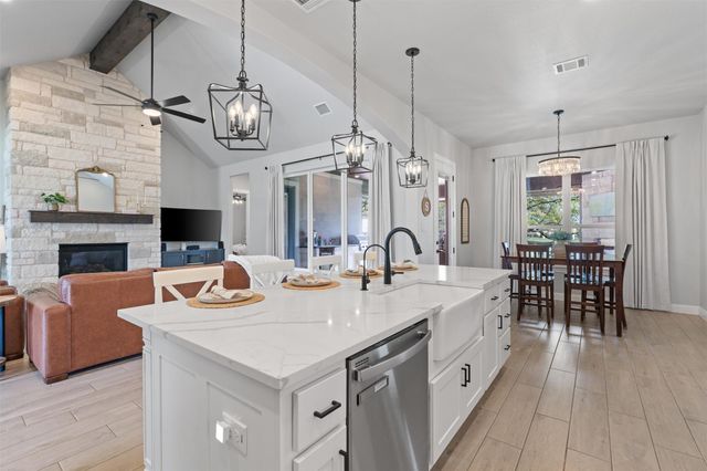 210 Miranda WAY, Georgetown, TX 78633