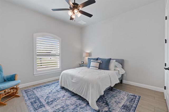 210 Miranda WAY, Georgetown, TX 78633