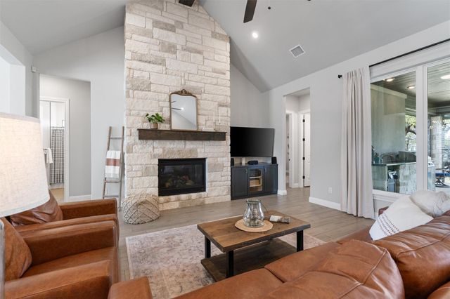 210 Miranda WAY, Georgetown, TX 78633