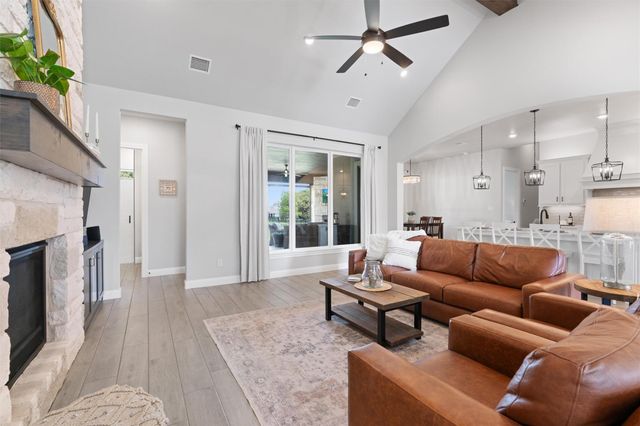 210 Miranda WAY, Georgetown, TX 78633