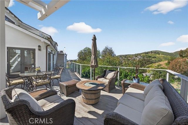 405 Blumont Street, Laguna Beach, CA 92651