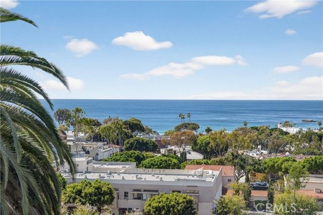 405 Blumont Street, Laguna Beach, CA 92651