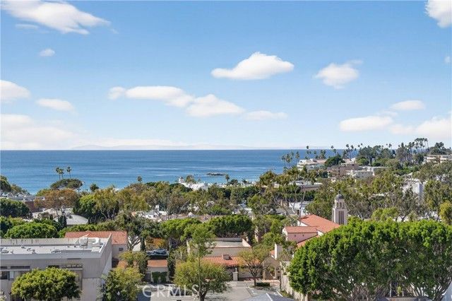 405 Blumont Street, Laguna Beach, CA 92651