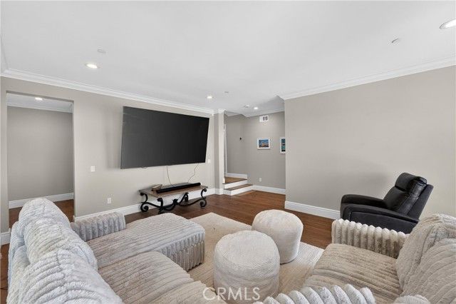 405 Blumont Street, Laguna Beach, CA 92651