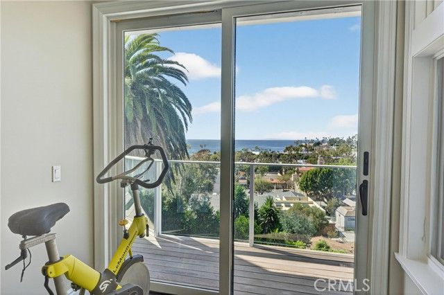 405 Blumont Street, Laguna Beach, CA 92651