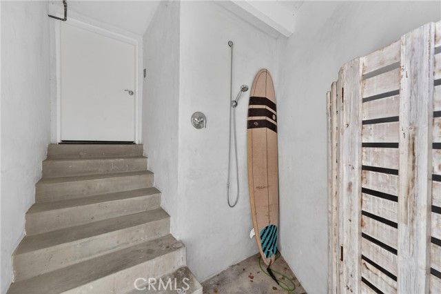 405 Blumont Street, Laguna Beach, CA 92651