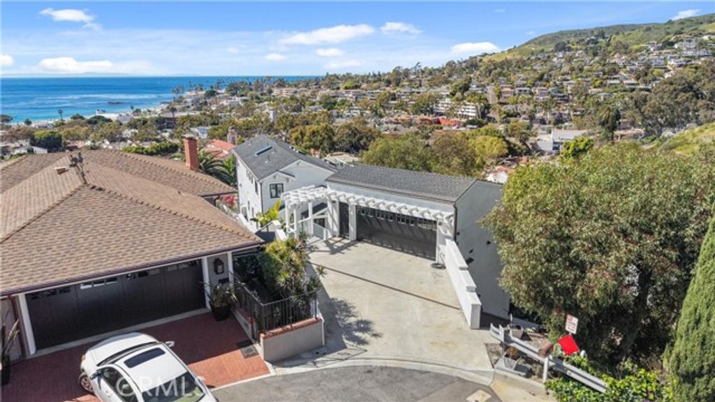 405 Blumont Street, Laguna Beach, CA 92651