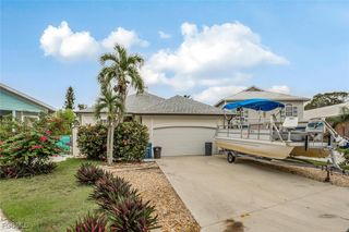 6062 Waterway Bay DR, Fort Myers, FL 33908