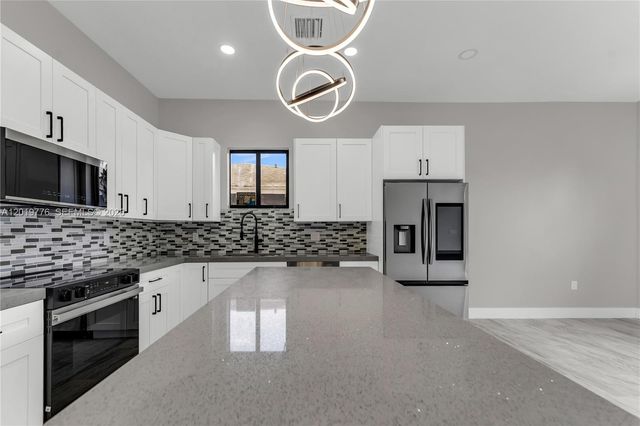 2947 NW 9th Street, Fort Lauderdale, FL 33311