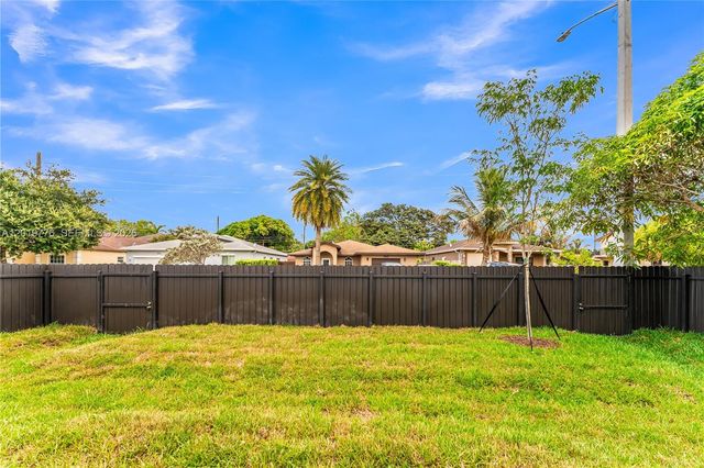 2947 NW 9th Street, Fort Lauderdale, FL 33311