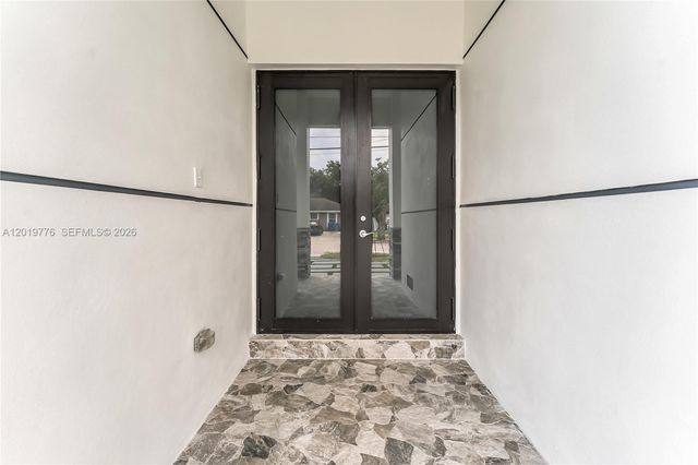 2947 NW 9th Street, Fort Lauderdale, FL 33311
