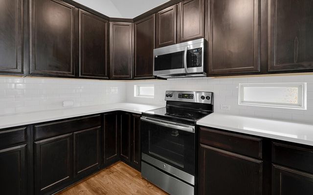 2720 Beutel Road, Lorena, TX 76655