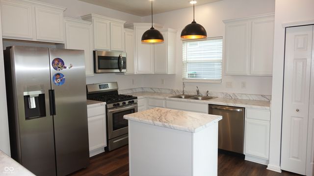 942 Maple Stone Drive, Greenwood, IN 46143
