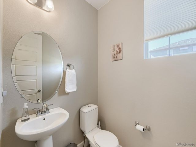 674 Bear Peak Rd, Erie, CO 80516