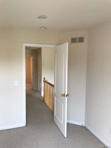 7782 Watford Drive, West Bloomfield, MI 48322
