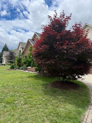 7782 Watford Drive, West Bloomfield, MI 48322