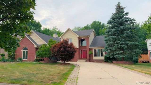 7782 Watford Drive, West Bloomfield, MI 48322