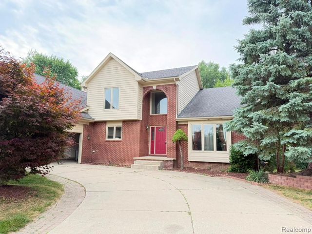 7782 Watford Drive, West Bloomfield, MI 48322