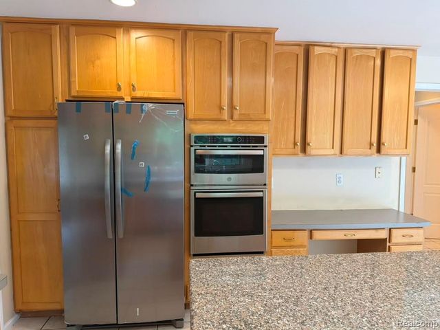 7782 Watford Drive, West Bloomfield, MI 48322