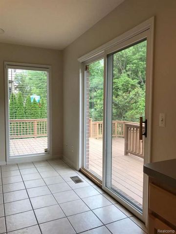 7782 Watford Drive, West Bloomfield, MI 48322