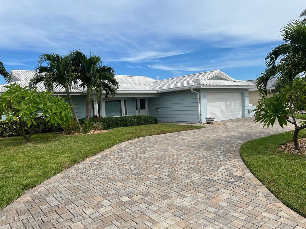 601 64TH AVENUE, St Pete Beach, FL 33706