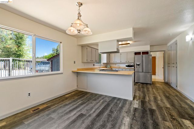 20504 Tracy Court, Soulsbyville, CA 95372