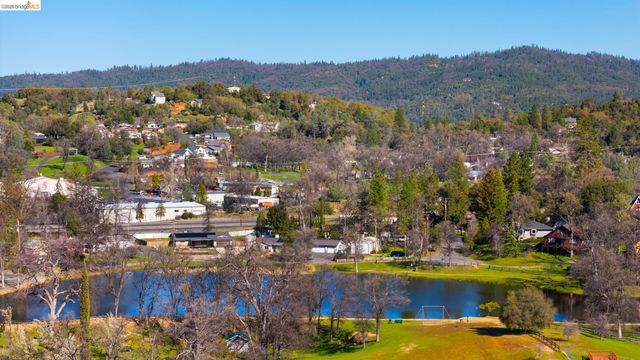 20504 Tracy Court, Soulsbyville, CA 95372