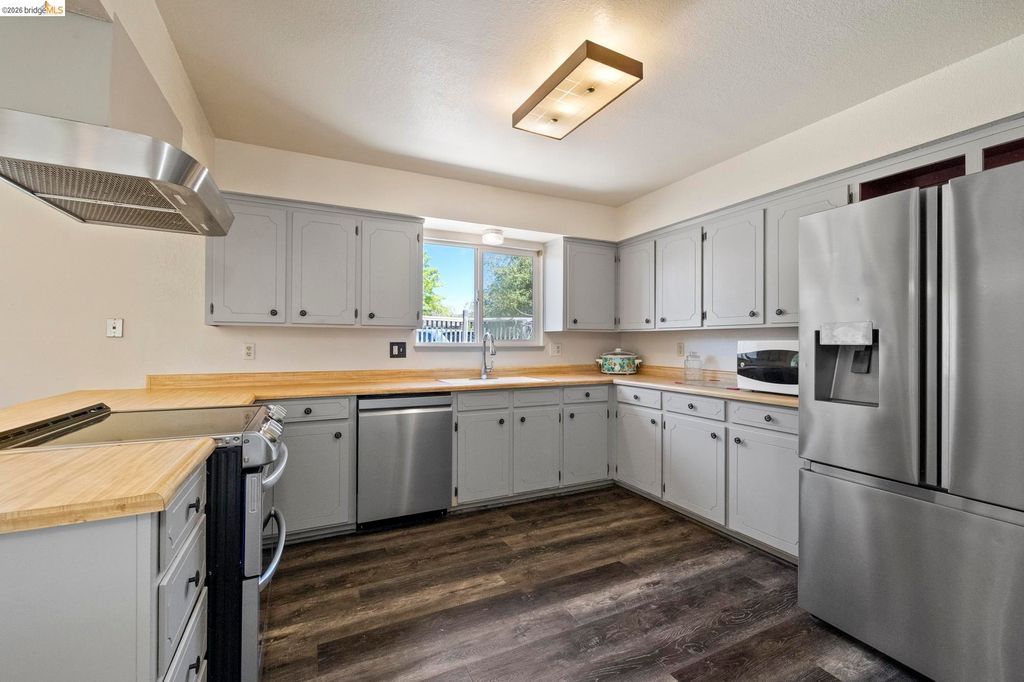 20504 Tracy Court, Soulsbyville, CA 95372