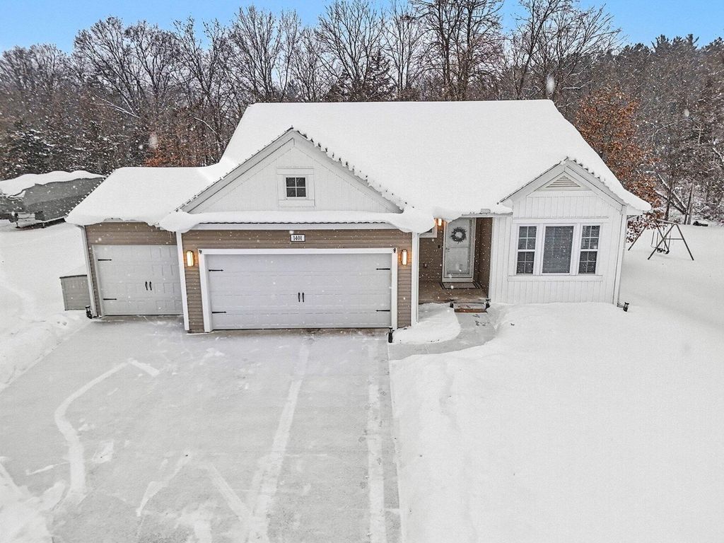 1401 Springview Court, Yankee Springs Twp, MI 49333