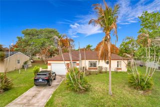 2538 SE Richmond St, Port St. Lucie, FL 34952