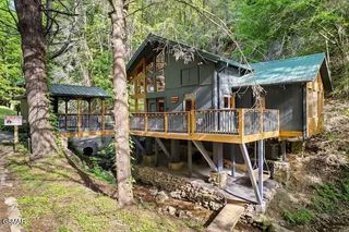2645 Black Walnut Flats Road, Sevierville, TN 37862