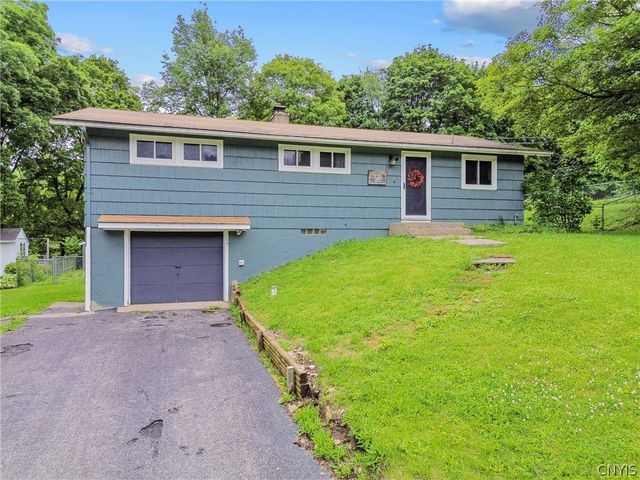 126 Cashin Drive, Manlius, NY 13066