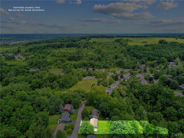126 Cashin Drive, Manlius, NY 13066