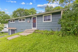 126 Cashin Drive, Manlius, NY 13066