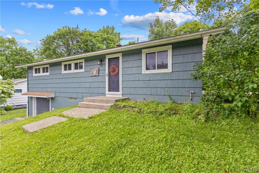 126 Cashin Drive, Manlius, NY 13066