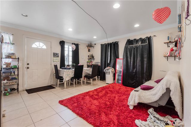 9207 S Central, Los Angeles, CA 90002