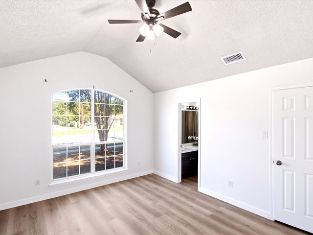 7562 John T White Road, Fort Worth, TX 76120